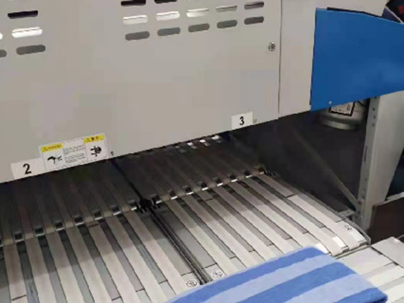 惠来巾类折叠机-01