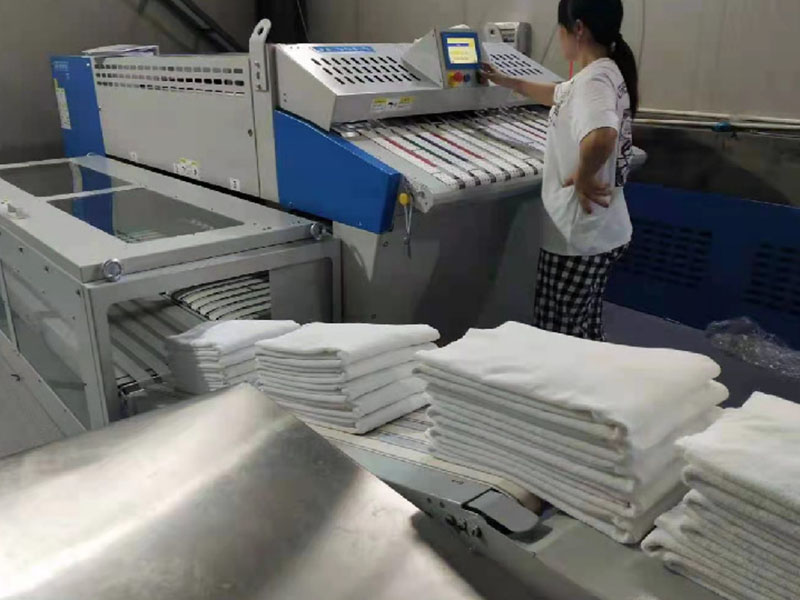 惠来巾类折叠机-02